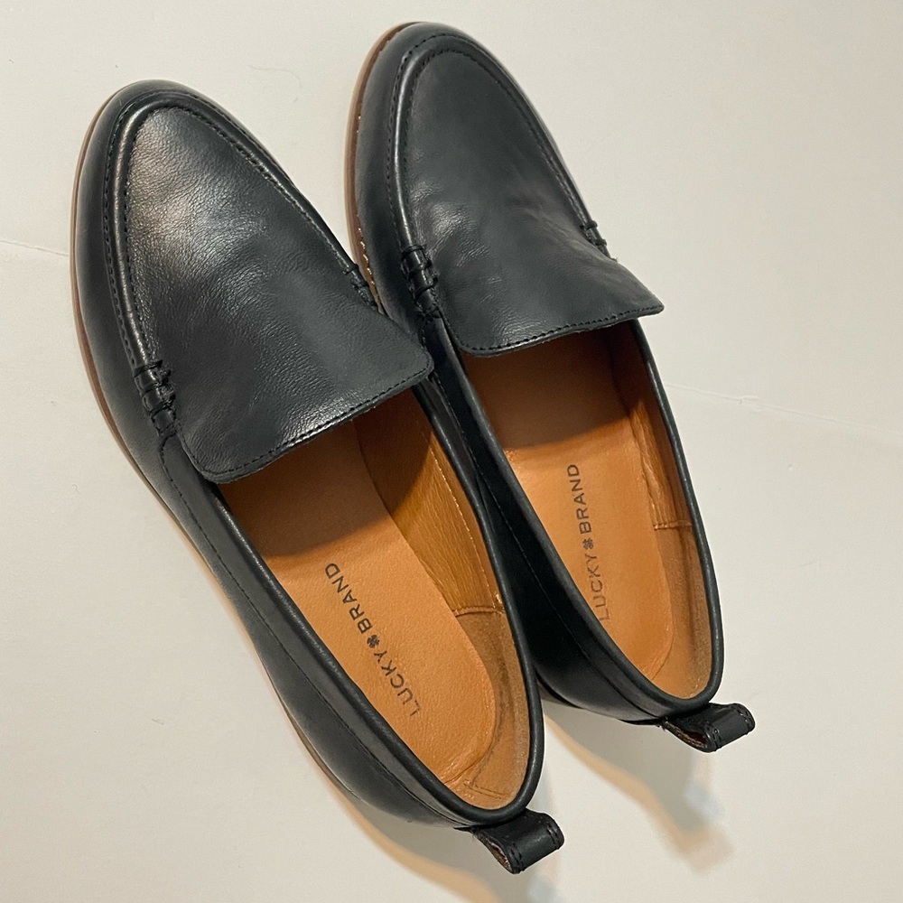 Lucky Brand Women's Loafers Sz 7M / 37 1/5 Black Leather Casual Slip On Shoes